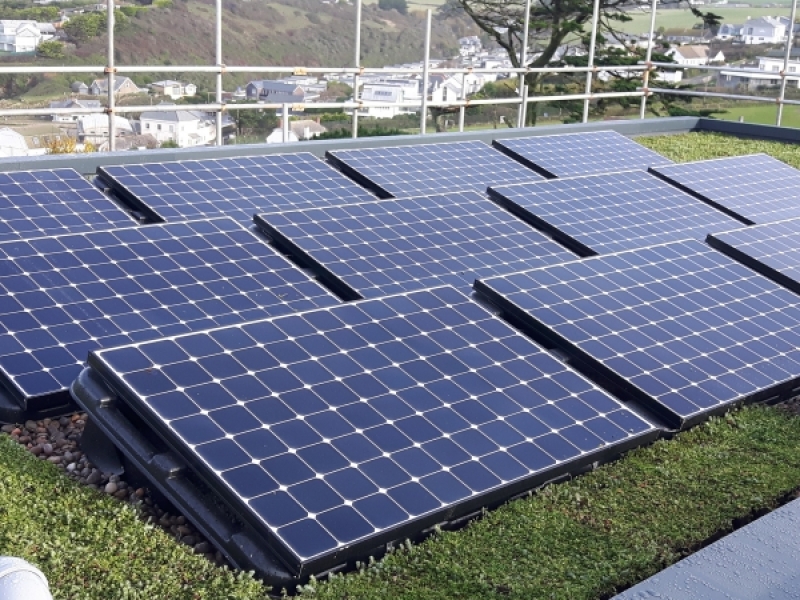 Cedum roof with Console bin mounted Solar PV